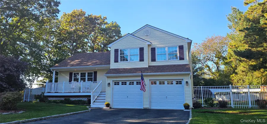 39 Ferraro Drive, Holbrook, NY 11741 - #2