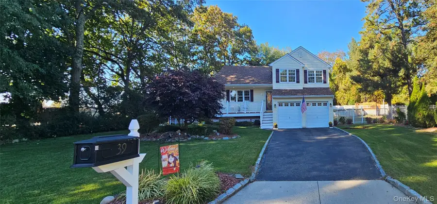 39 Ferraro Drive, Holbrook, NY 11741 - #3