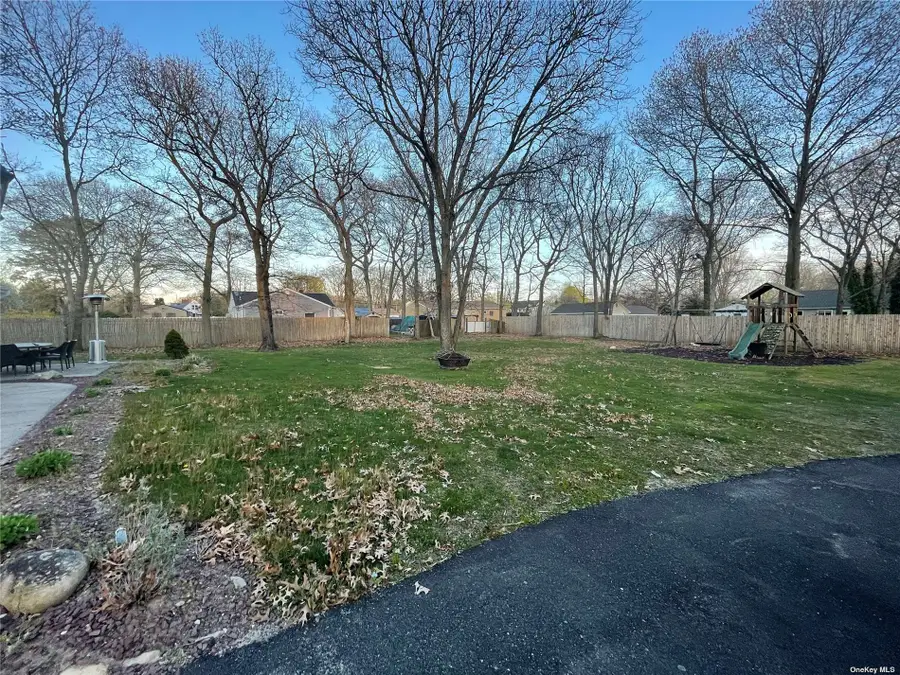 1 Revlon Court, Holtsville, NY 11742 - Image #2