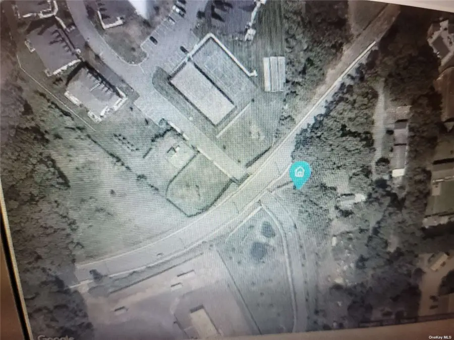 222 Country Road, Medford, NY 11763 - #2