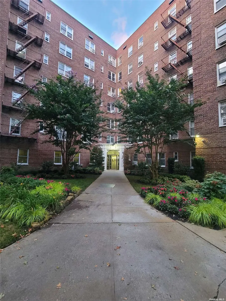 72-81 113th Street #6T, Forest Hills, NY 11375 - Image #2