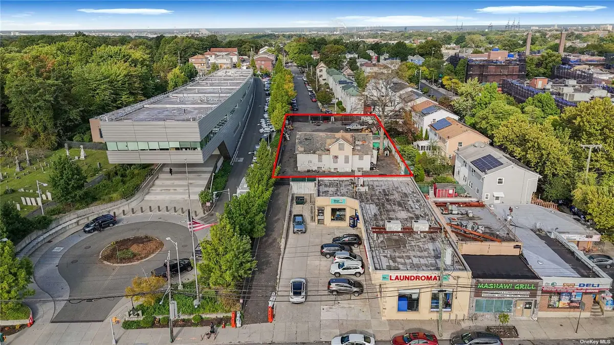 964 Richmond Avenue, Staten Island, NY 10314 - Image #1