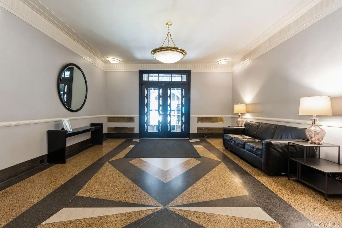 405 W 57th Street #4C, Manhattan, NY 10019 - Image #1