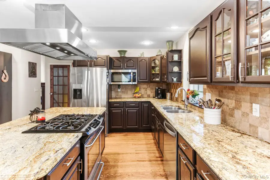 34 Coventry Circle, Mahopac, NY 10541 - Image #3