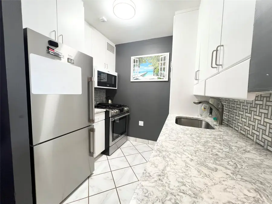 27010 Grand Central Parkway #32M, Queens, NY 11005 - Image #3