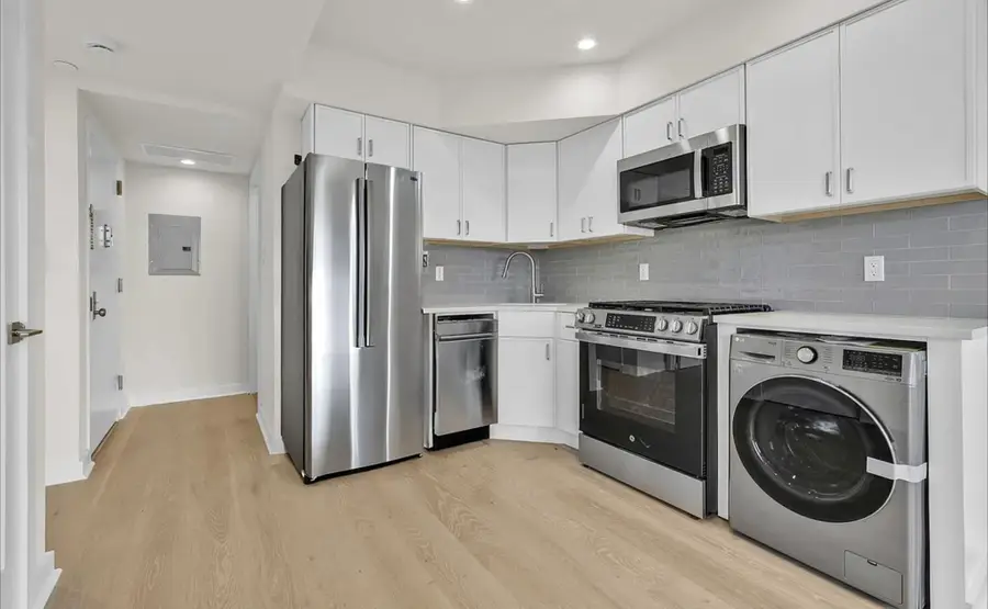25-25 31 Avenue #7A, Astoria, NY 11106 - Image #2