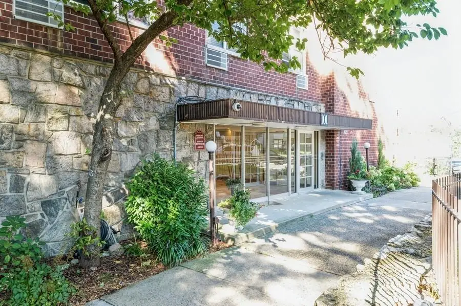 101 Highland Avenue #5k, Yonkers, NY 10705 - Image #1