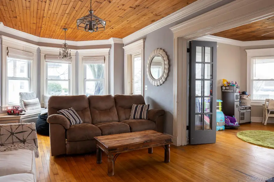 89 Cedar Avenue, Patchogue, NY 11772 - Image #3