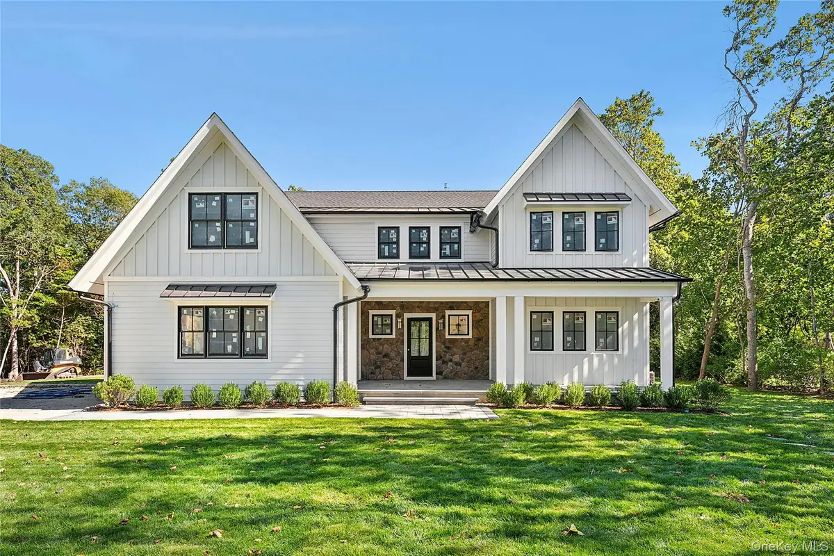 32 North Bay Avenue, Eastport, NY 11941 - Image #1