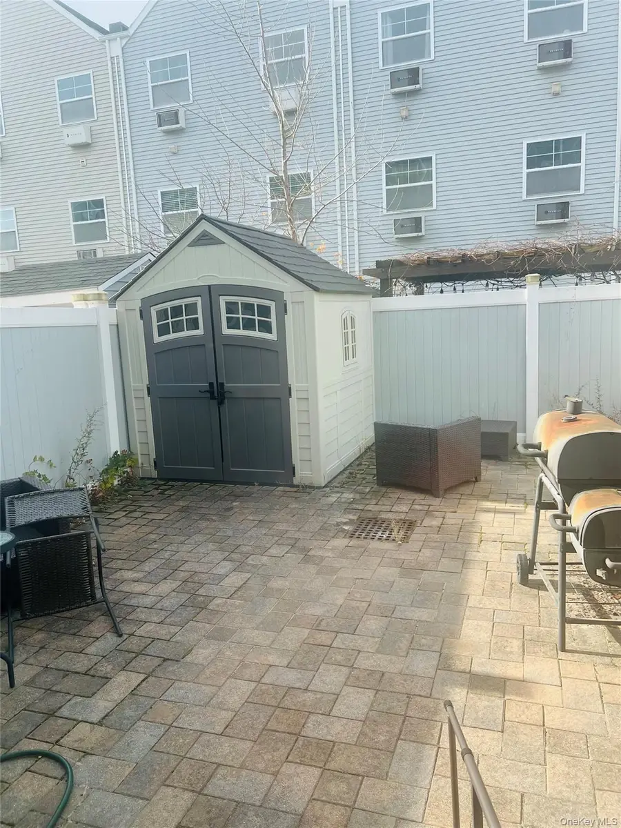 109 Dolphin Court, Bronx, NY 10473 - Image #2