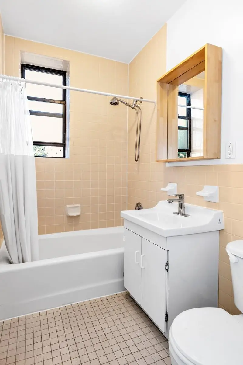 242 W 112th Street #3BC, New York, NY 10026 - Image #3