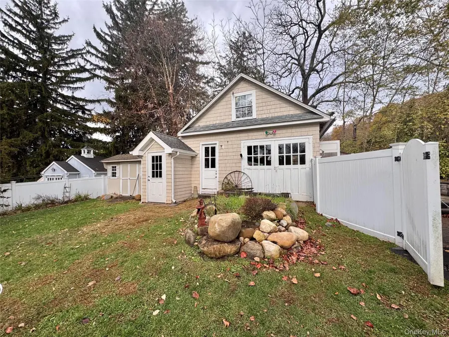213 Maiden Lane, Port Jefferson, NY 11777 - Image #2