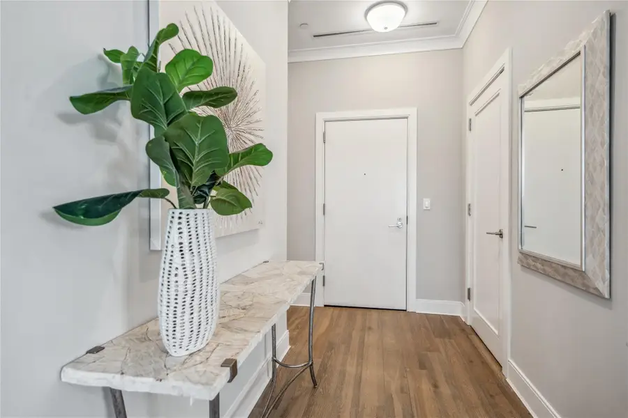 100 Garvies Point Road #1126, Glen Cove, NY 11542 - Image #2