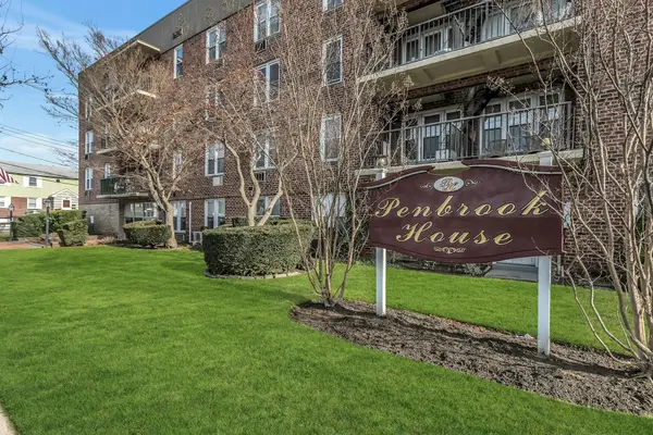 60 Hempstead Avenue #1K, Lynbrook, NY 11563