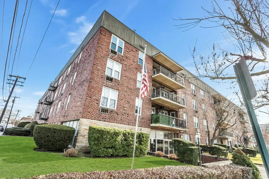 60 Hempstead Avenue #1K, Lynbrook, NY 11563 - Image #3