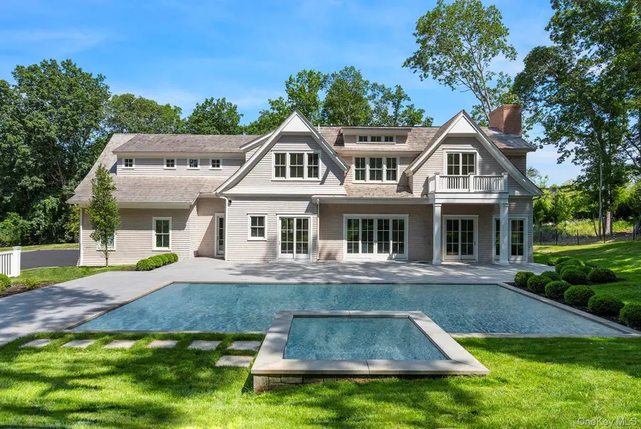 2524 Noyack Rd, Sag Harbor, NY 11963 - Image #2