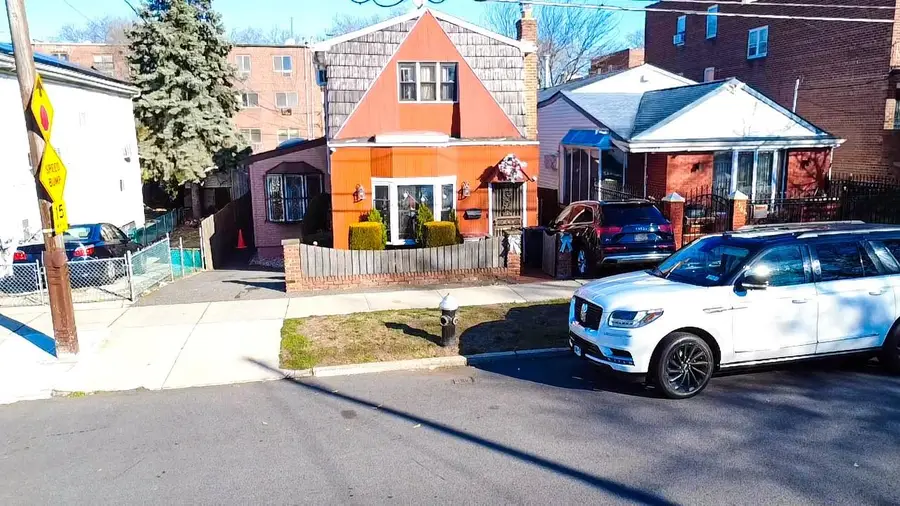 1561 E 98th Street, Brooklyn, NY 11236 - Image #2