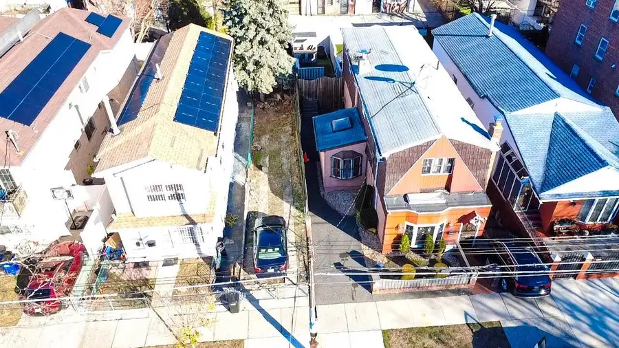 1561 E 98th Street, Brooklyn, NY 11236 - Image #3