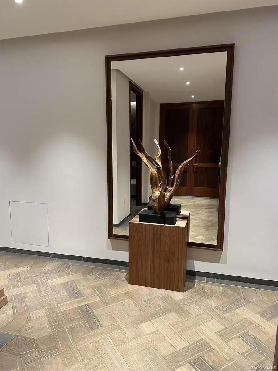 730 5th Avenue #17B, Manhattan, NY 10019 - Image #2