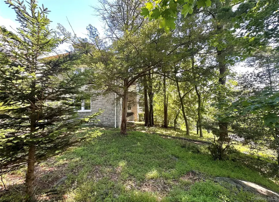 1 Heritage Hill Road, Irvington, NY 10533 - Image #3