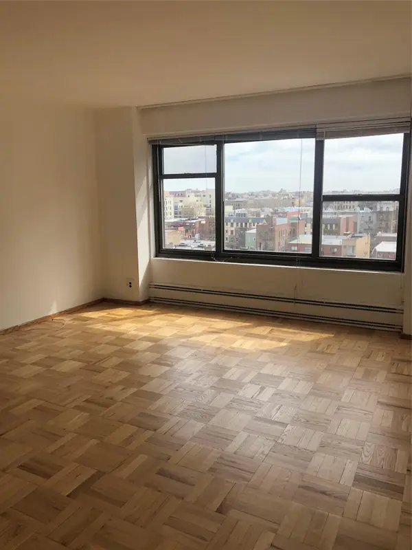 2180 33rd Road #10a, Astoria, NY 11106