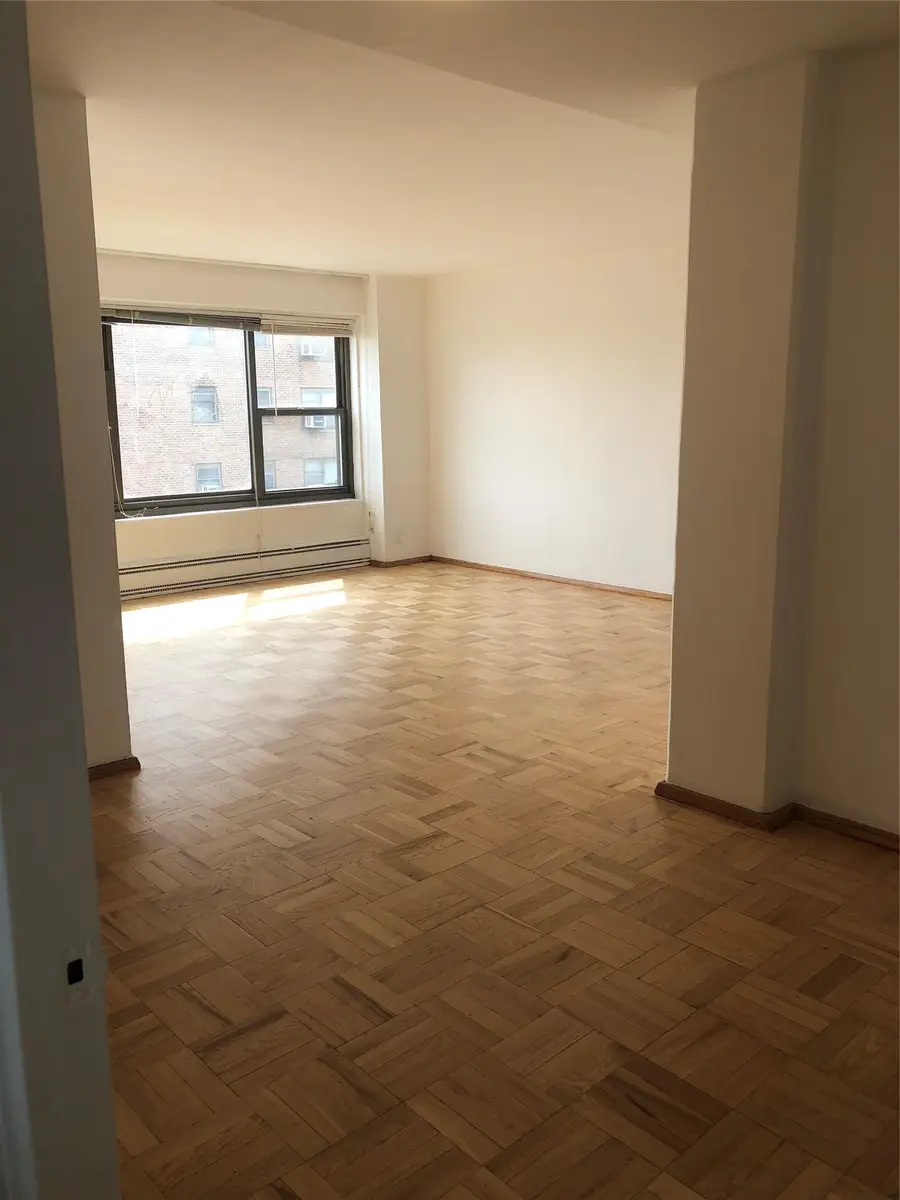 2180 33rd Road #10a, Astoria, NY 11106 - Image #2