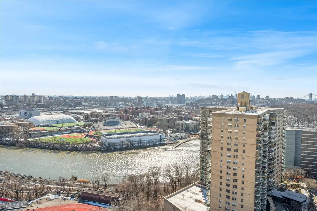555 Kappock Street #21T, Bronx, NY 10463 - Image #1