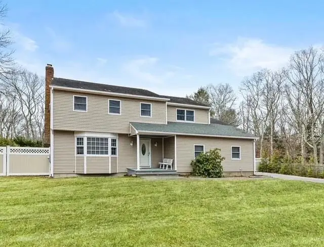 39 Sherwood Road, Hampton Bays, NY 11946 - Image #2