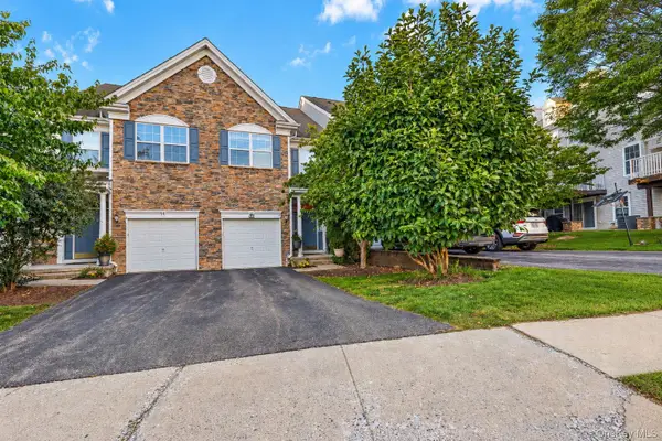 92 Barr Lane, Monroe, NY 10950