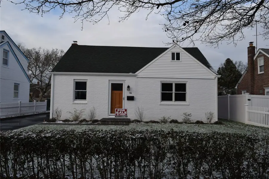 36 Woolsey Avenue, Glen Cove, NY 11542 - Image #2