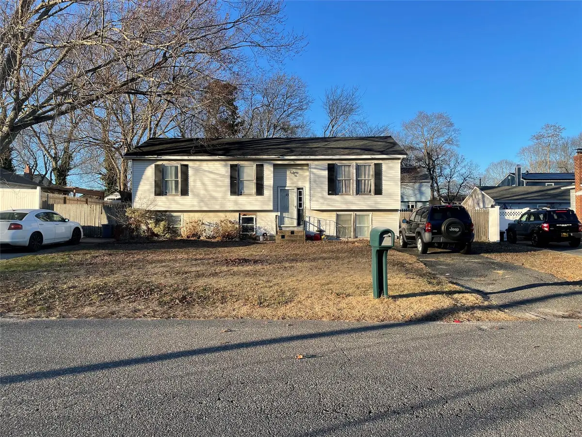 43 Adobe Drive, Shirley, NY 11967 - Image #1