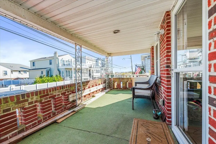 31 Rochester Avenue, East Atlantic Beach, NY 11561 - Image #2