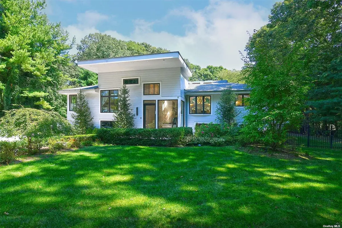 17 Beaumont Drive, Melville, NY 11747 - Image #1