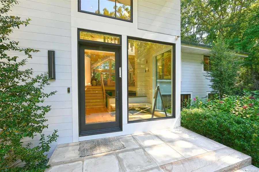 17 Beaumont Drive, Melville, NY 11747 - Image #3