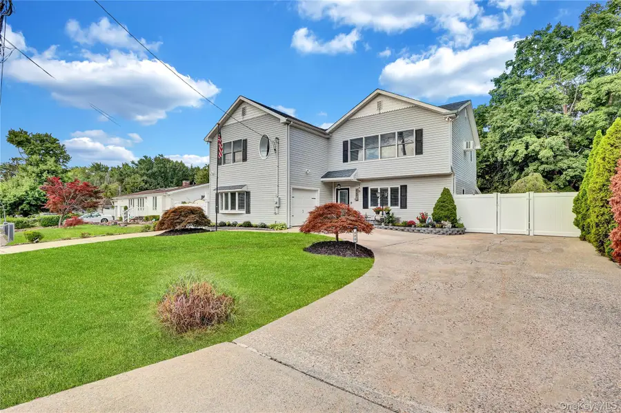 420 Dare Road, Selden, NY 11784 - #2