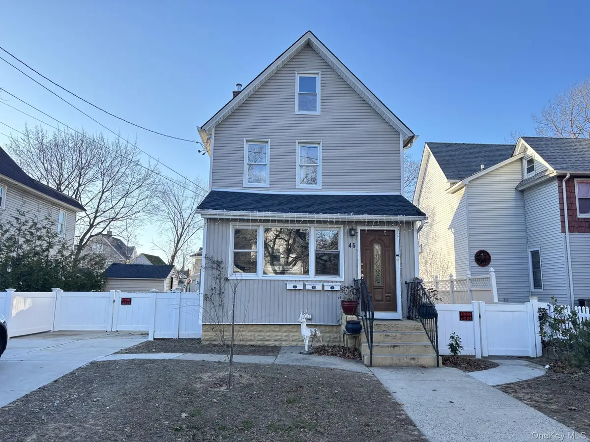 45 Lynbrook Avenue, Lynbrook, NY 11563 - Image #1