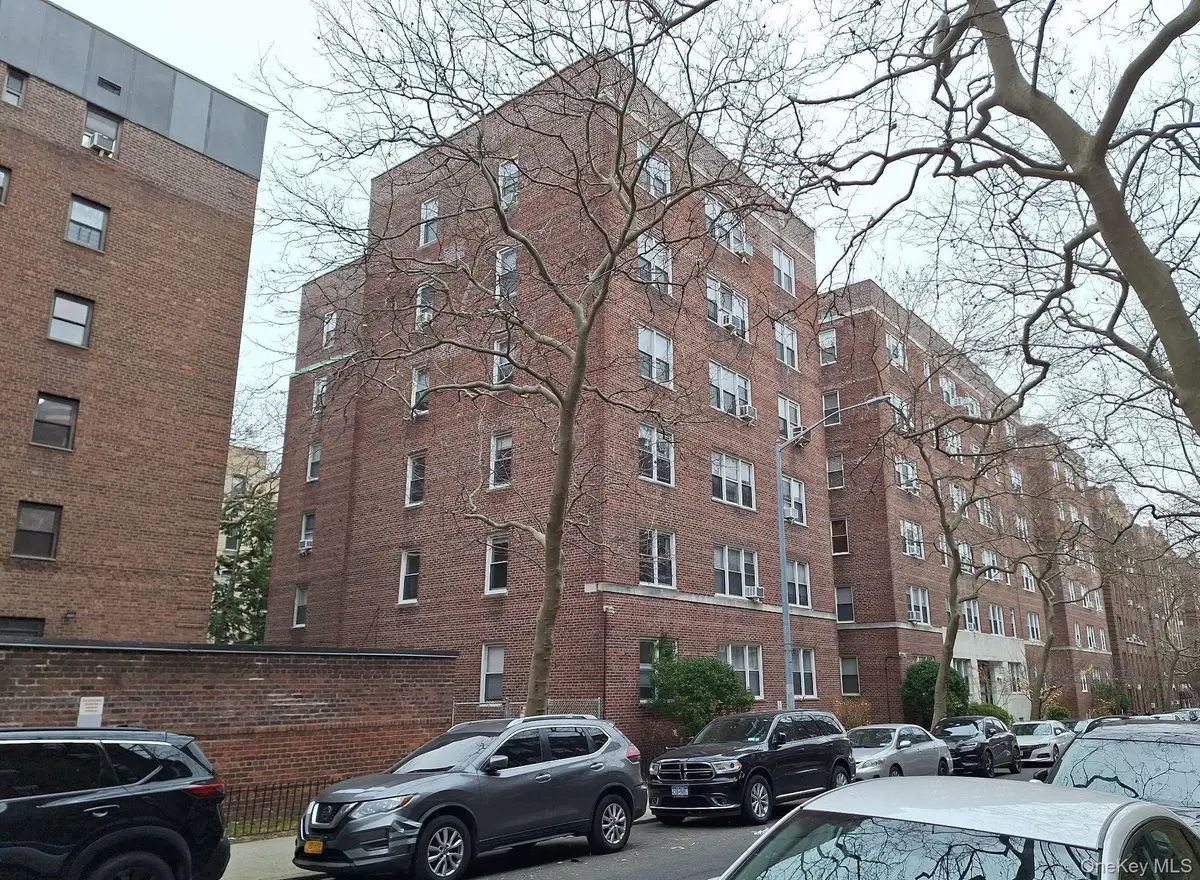 35-21 79th Street #4E, Jackson Heights, NY 11372 - Image #1
