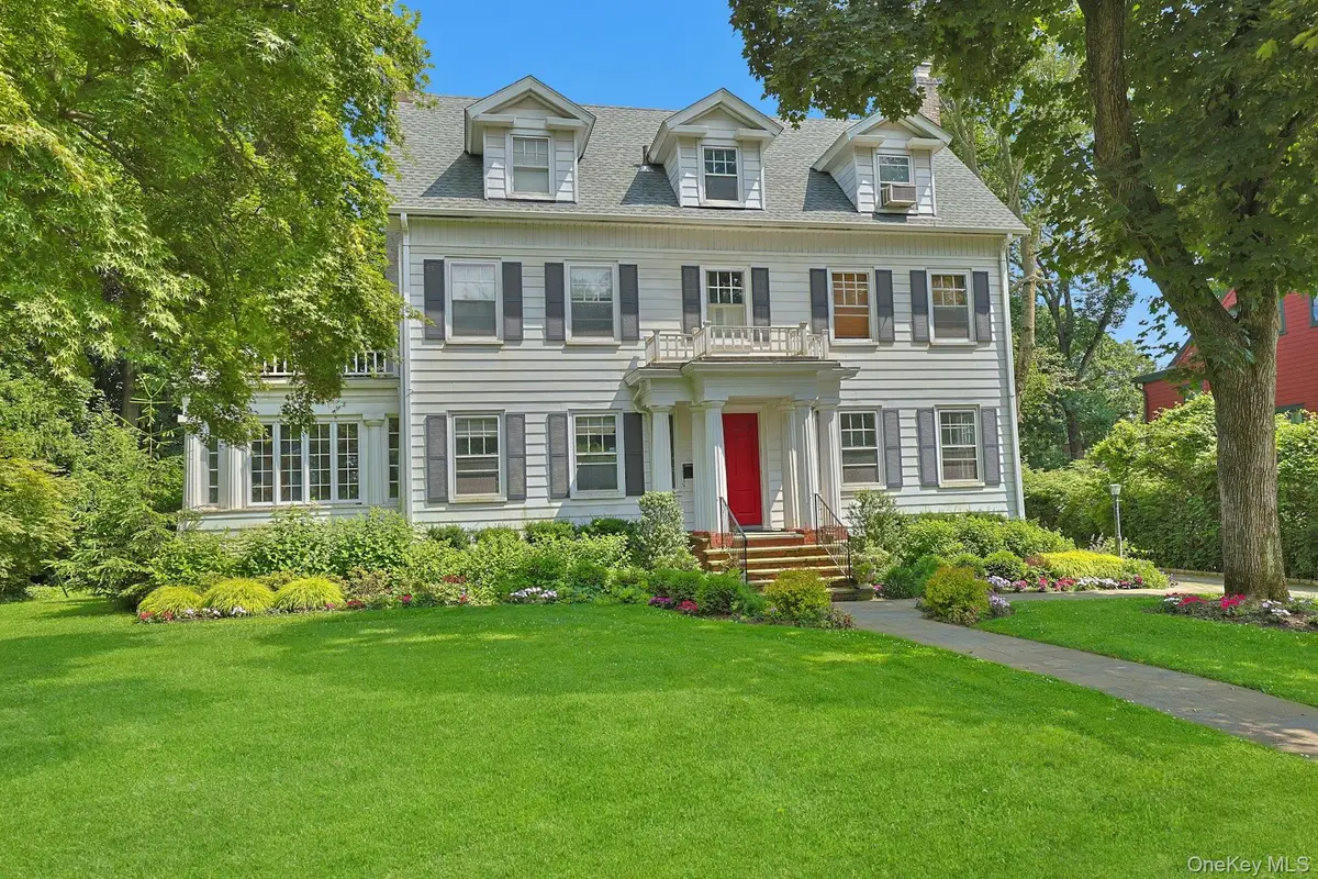 49 Overlook Circle, New Rochelle, NY 10804 - Image #1