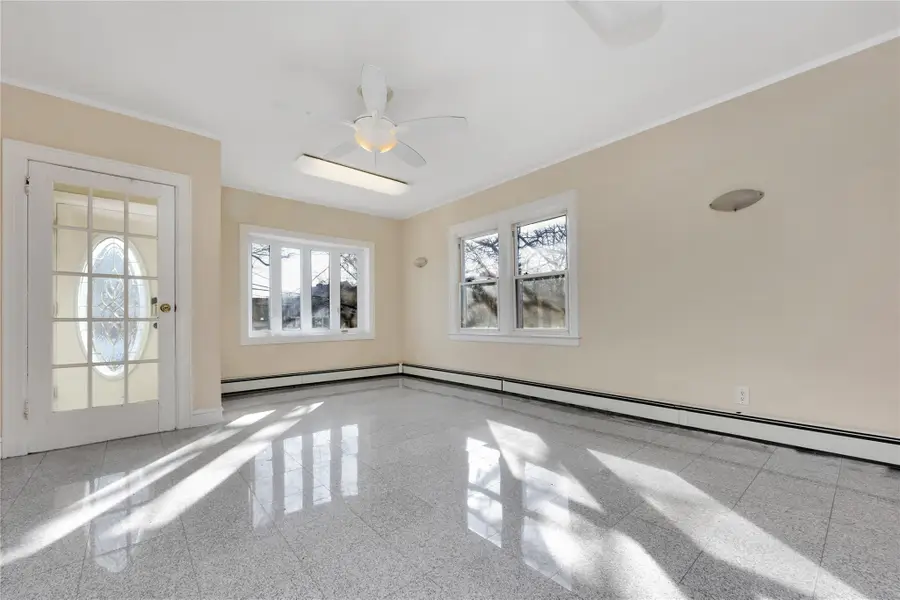 258-15 83rd Avenue, Glen Oaks, NY 11004 - Image #2