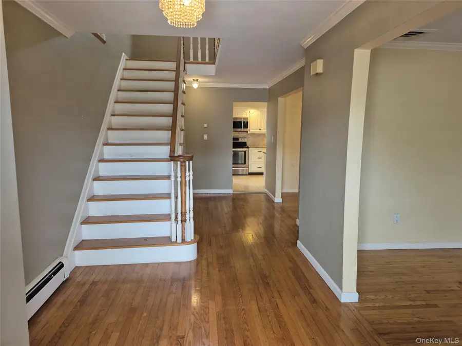 2418 Knob Hill Drive, North Bellmore, NY 11710 - Image #2