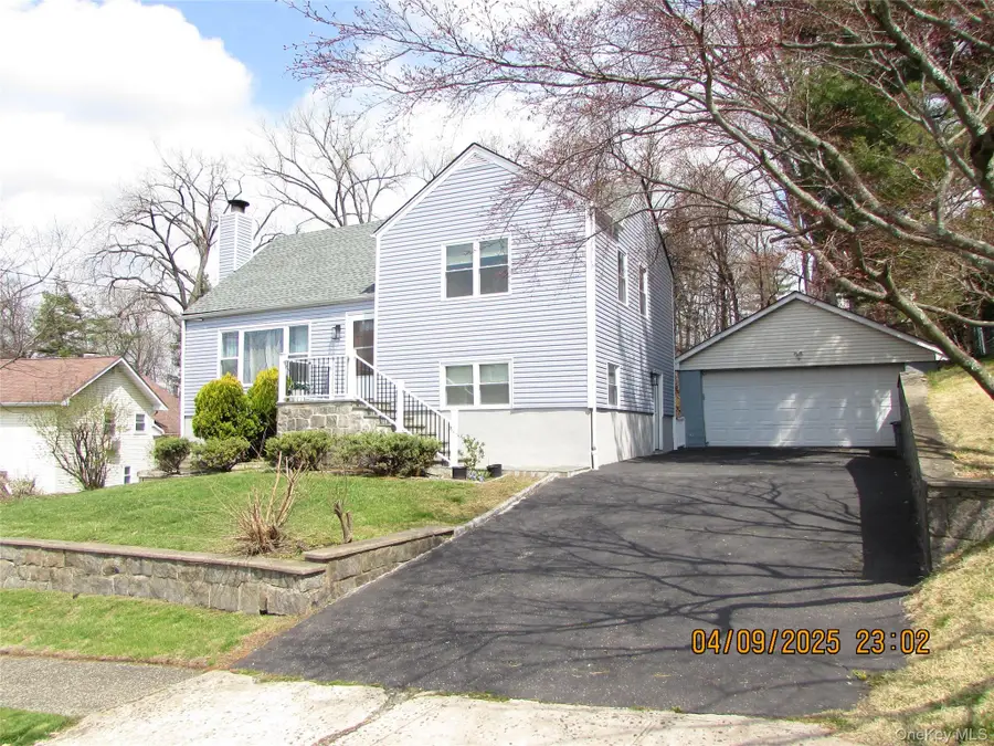 156 Candlewood Drive, Yonkers, NY 10710 - Image #3