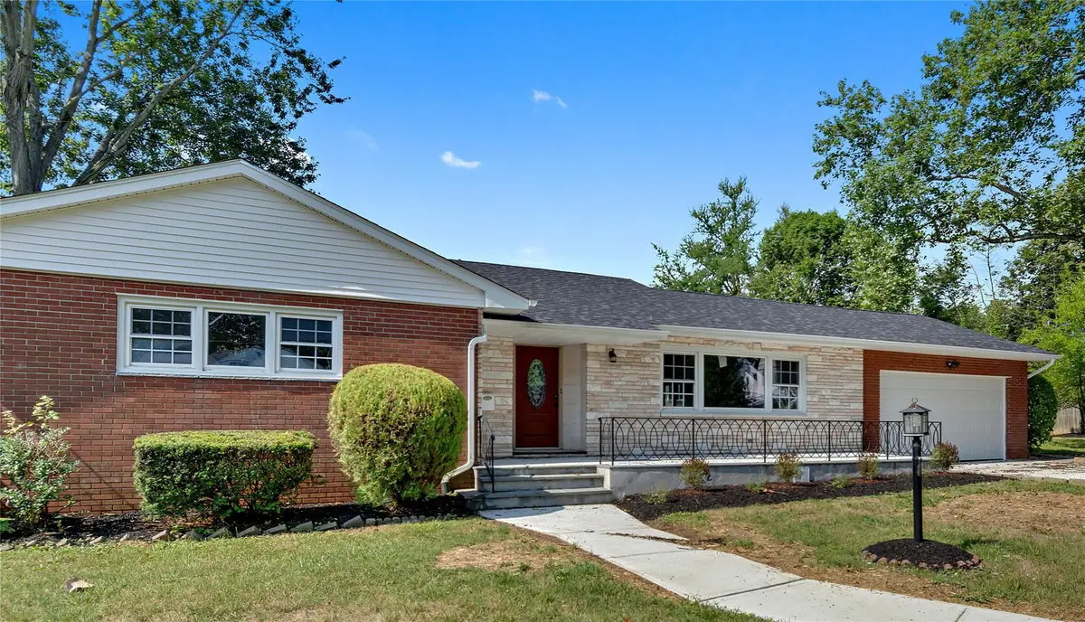 991 Grant Avenue, Pelham, NY 10803 - Image #1