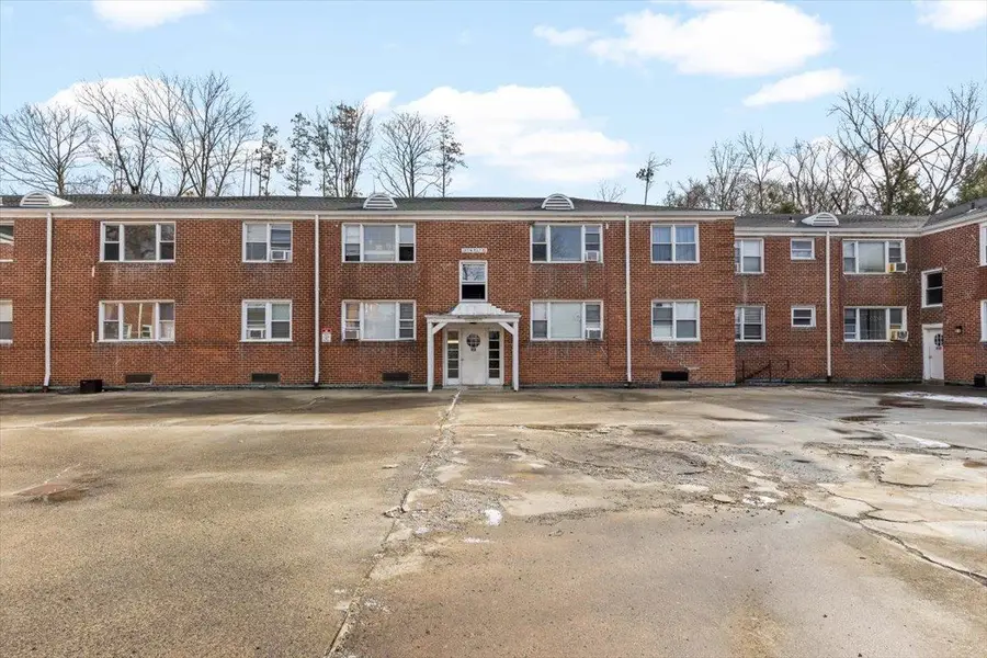 205 W Post Road #1L, White Plains, NY 10606 - Image #2