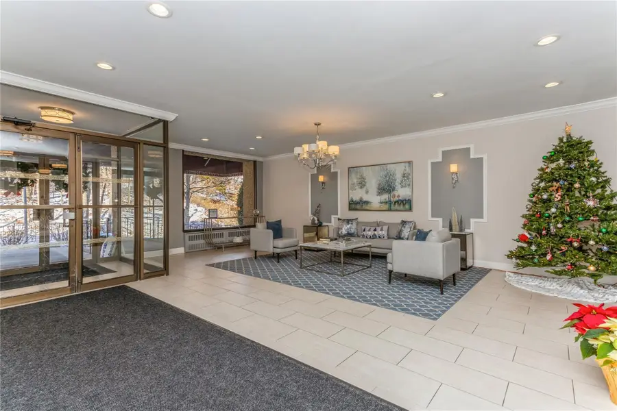 100 Diplomat Drive #4B, Mount Kisco, NY 10549 - Image #3