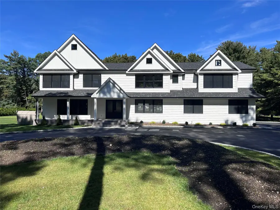 158 Landing Meadow Road, Smithtown, NY 11787 - Image #2