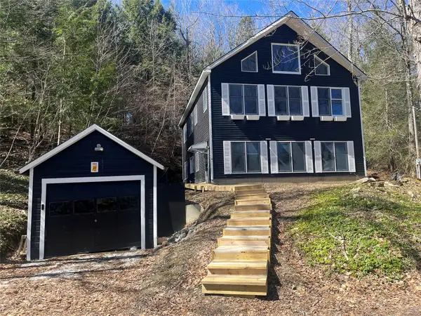 105 Mcnamee Road, Canaan, NY 12029