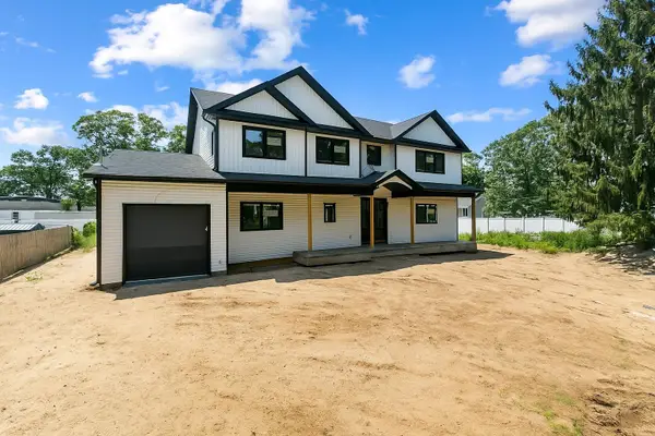 825 Weber Avenue, West Babylon, NY 11704