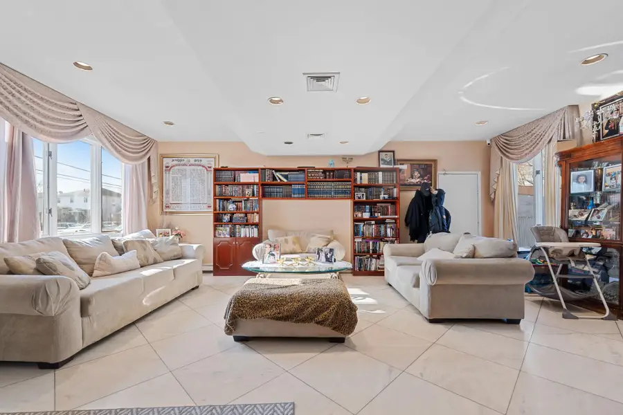 138-65 63rd Avenue, Flushing, NY 11367 - Image #3