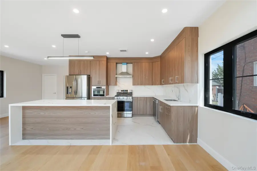 75-31 175th Street, Fresh Meadows, NY 11366 - Image #3