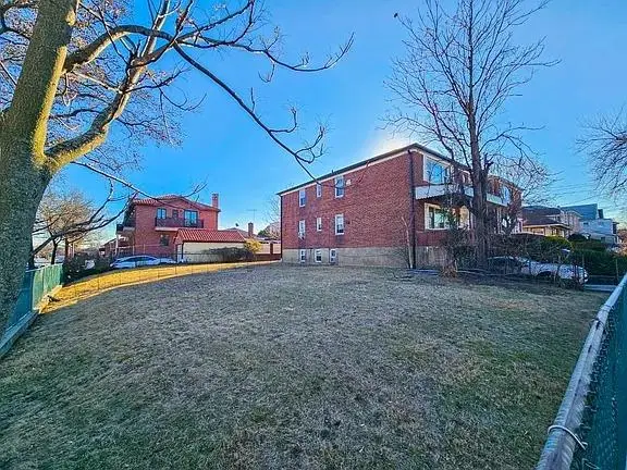 19664 45th Avenue, Flushing, NY 11358 - Image #3